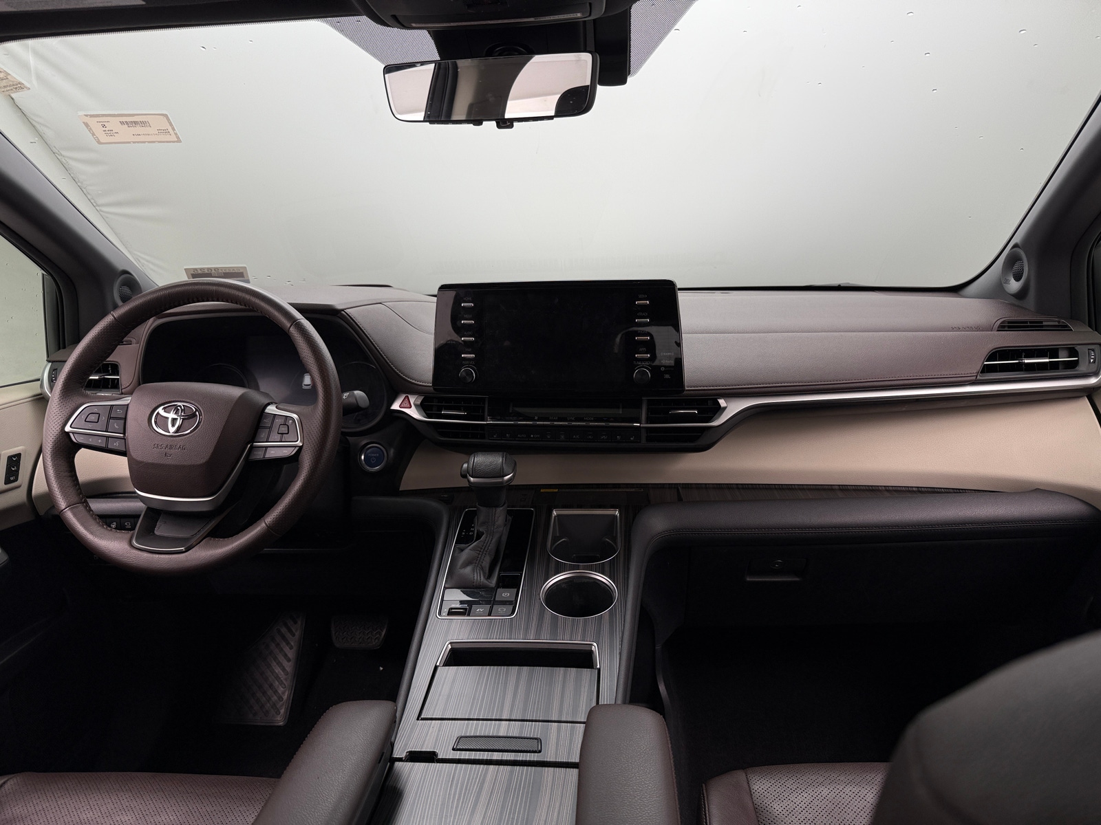 Thumbnail: 2021 Toyota Sienna - 2