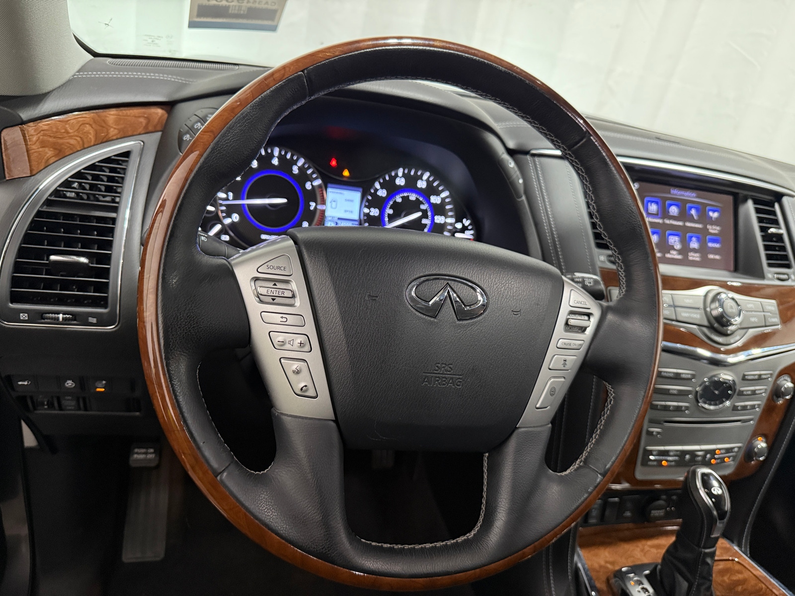 Thumbnail: 2019 INFINITI QX80 - 4