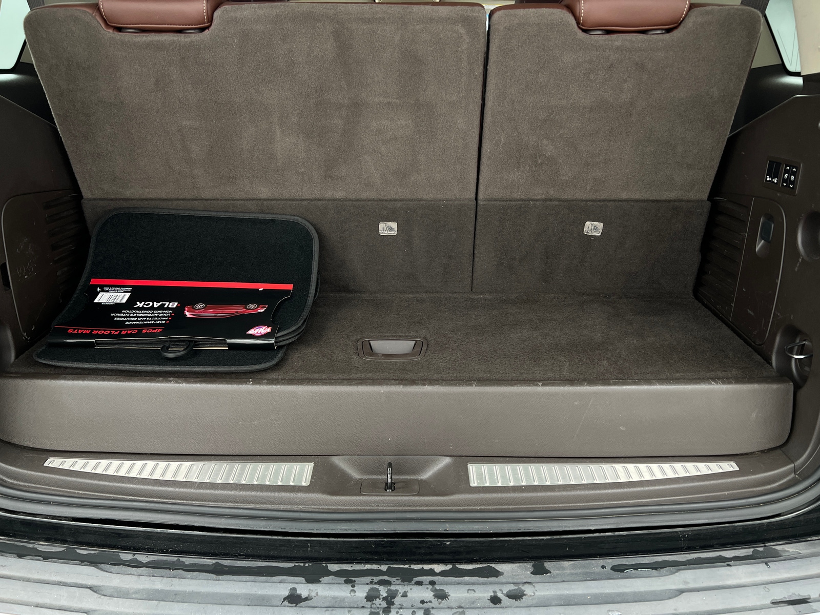 Thumbnail: 2016 Chevrolet Tahoe - 6