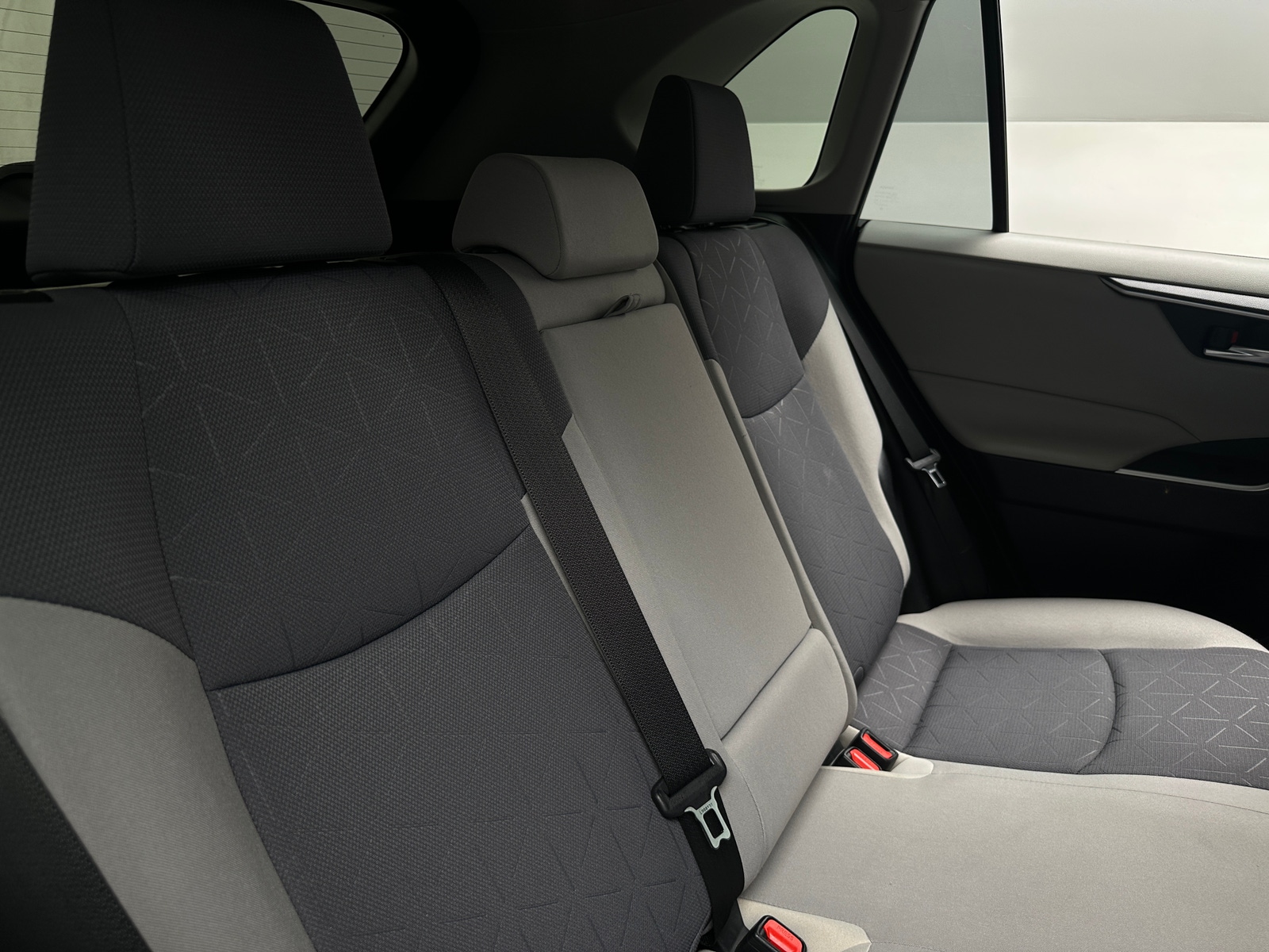Thumbnail: 2019 Toyota RAV4 - 6