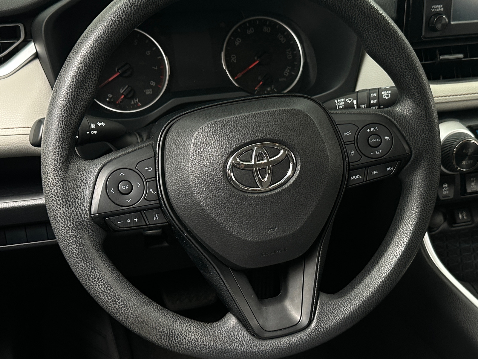 Thumbnail: 2019 Toyota RAV4 - 5