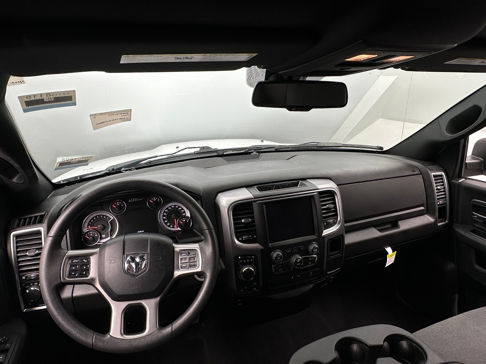 Thumbnail: 2022 RAM 1500 Classic - 3