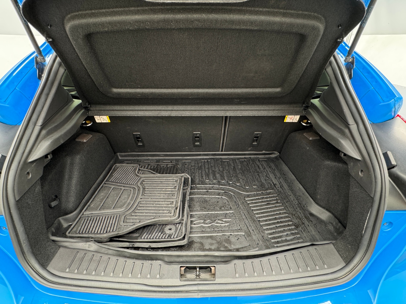 Thumbnail: 2016 Ford Focus - 6