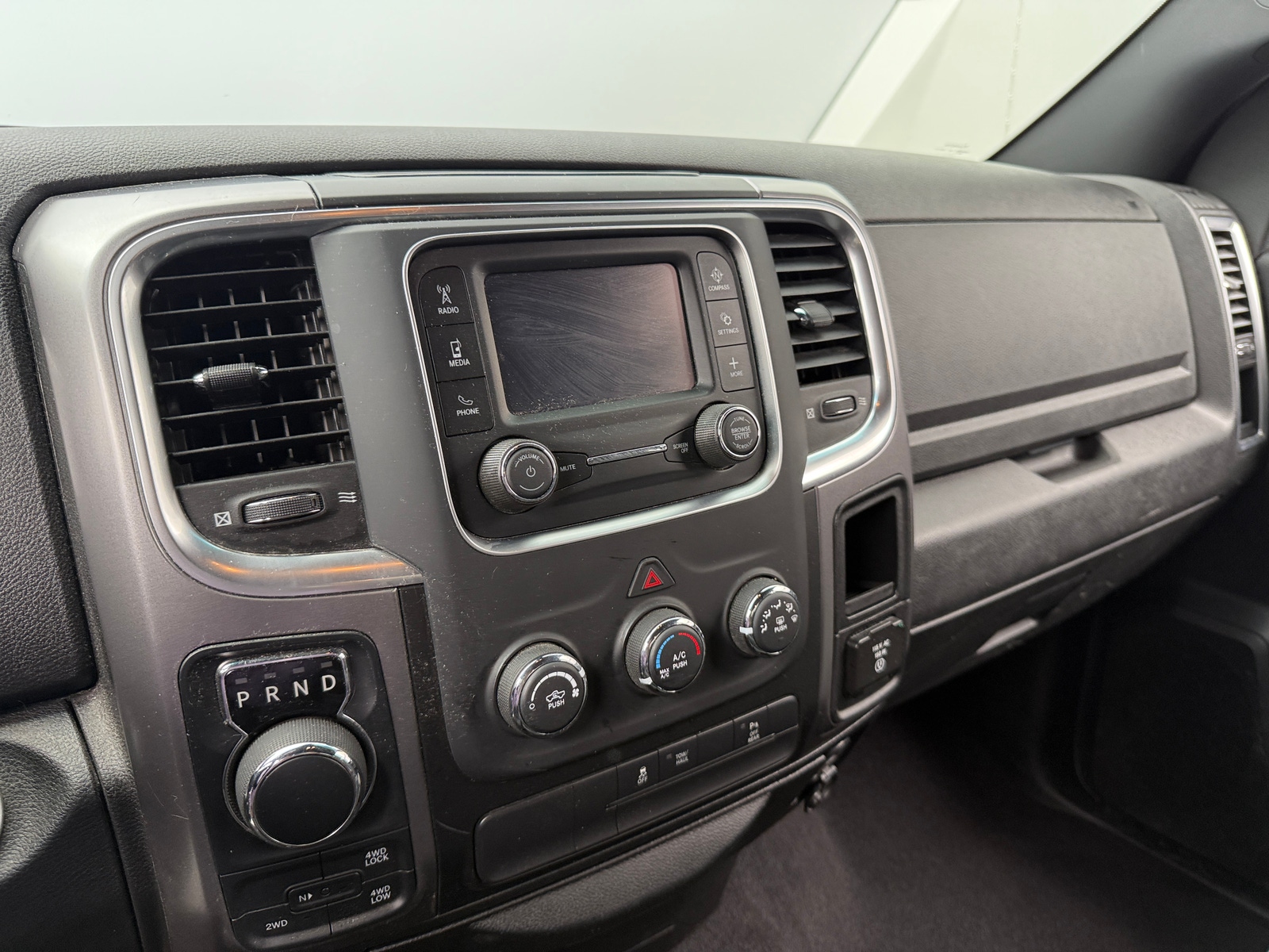 Thumbnail: 2022 RAM 1500 Classic - 4