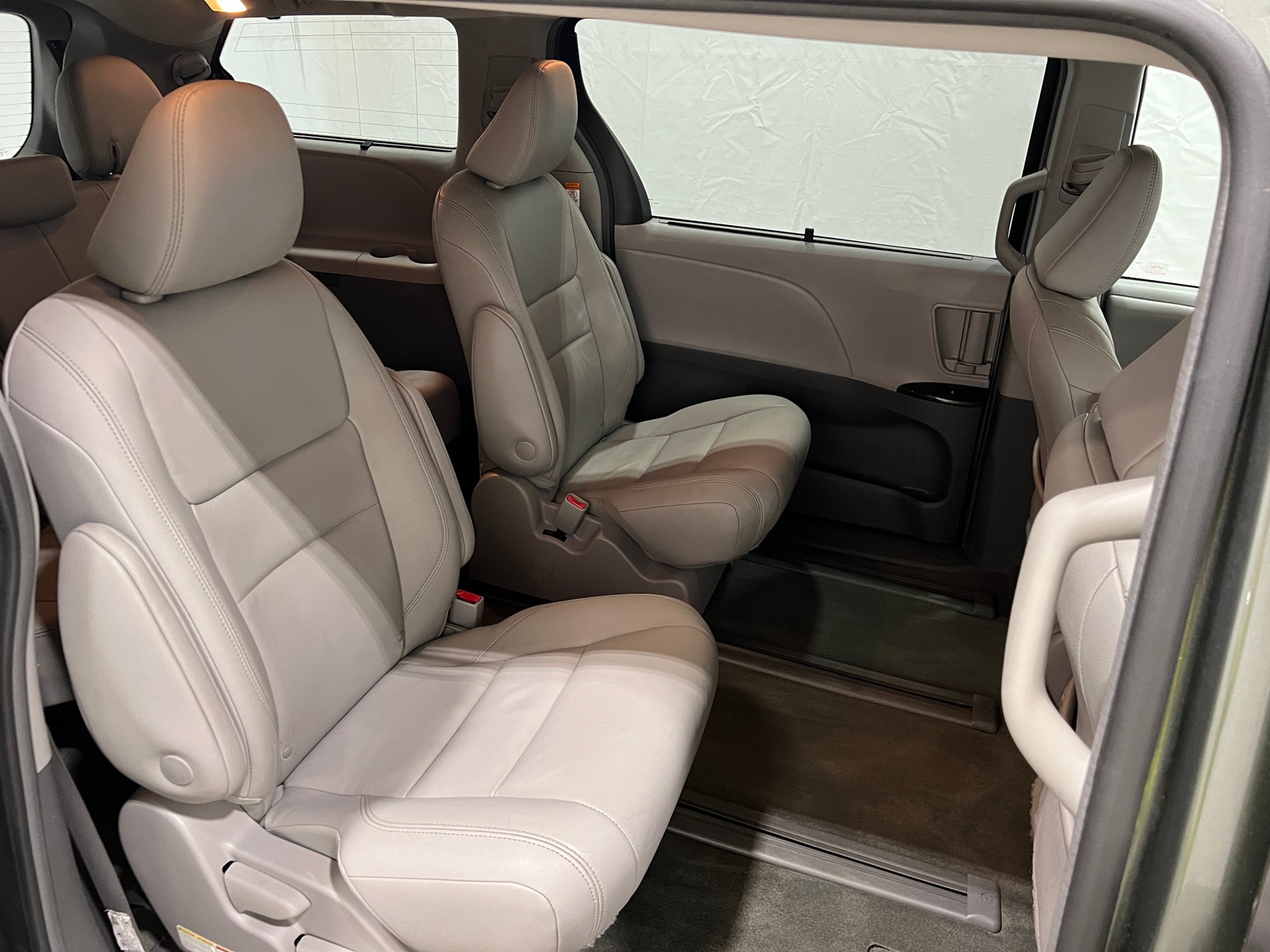 Thumbnail: 2018 Toyota Sienna - 5