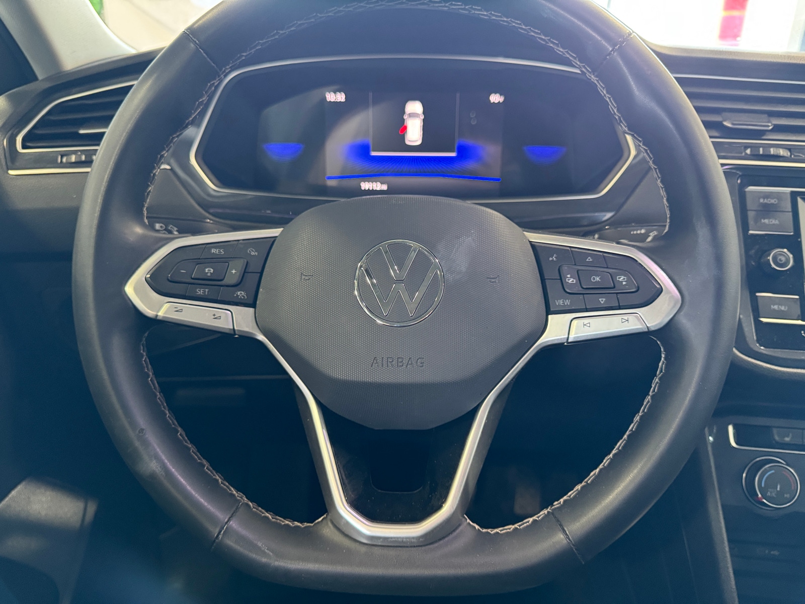 Thumbnail: 2024 Volkswagen Tiguan - 5