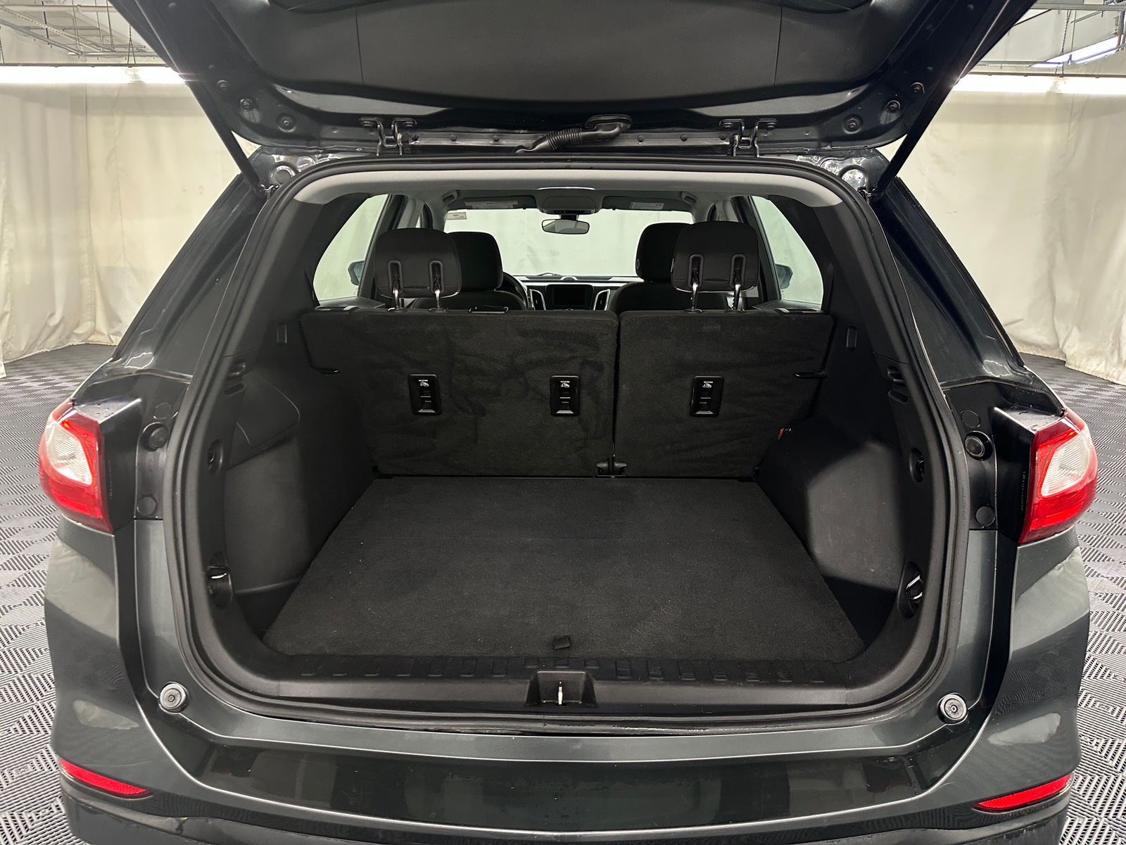 Thumbnail: 2019 Chevrolet Equinox - 7
