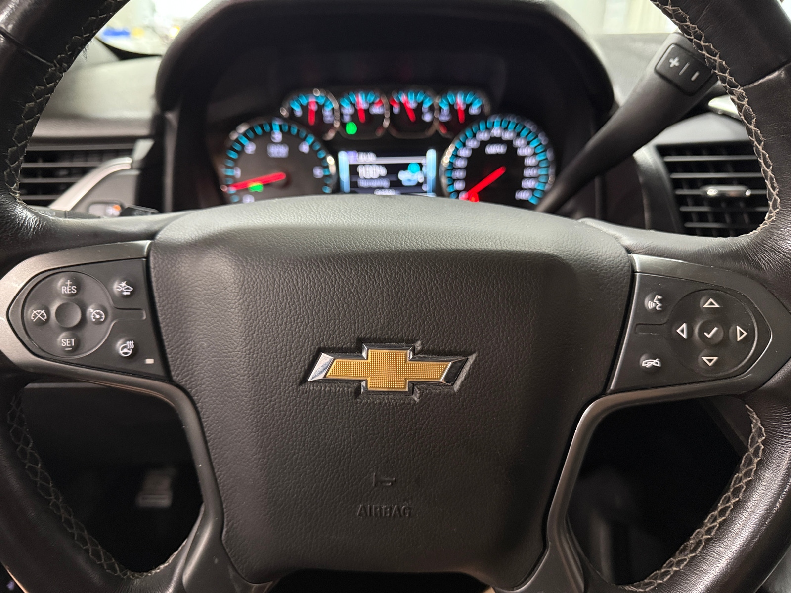 Thumbnail: 2016 Chevrolet Tahoe - 4