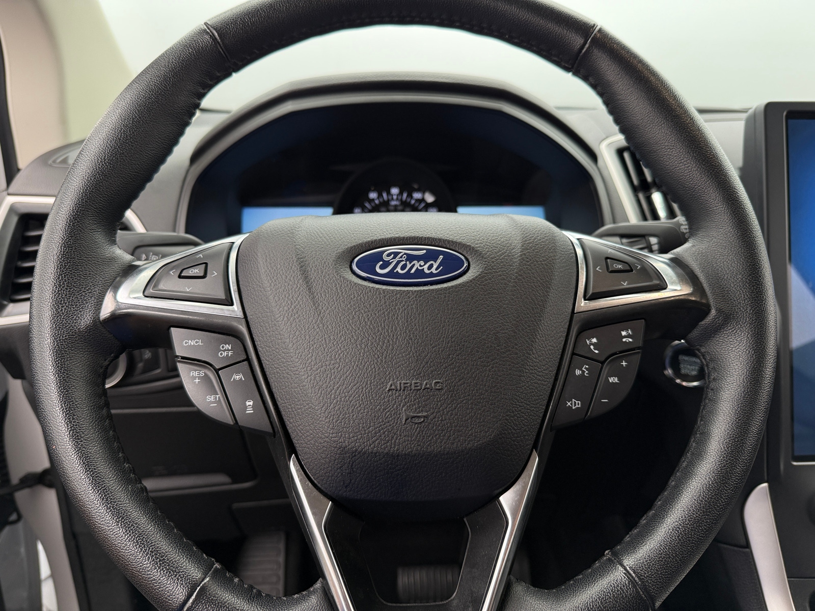 Thumbnail: 2024 Ford Edge - 5