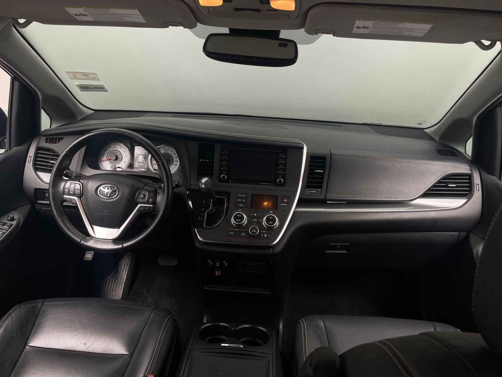 Thumbnail: 2018 Toyota Sienna - 2