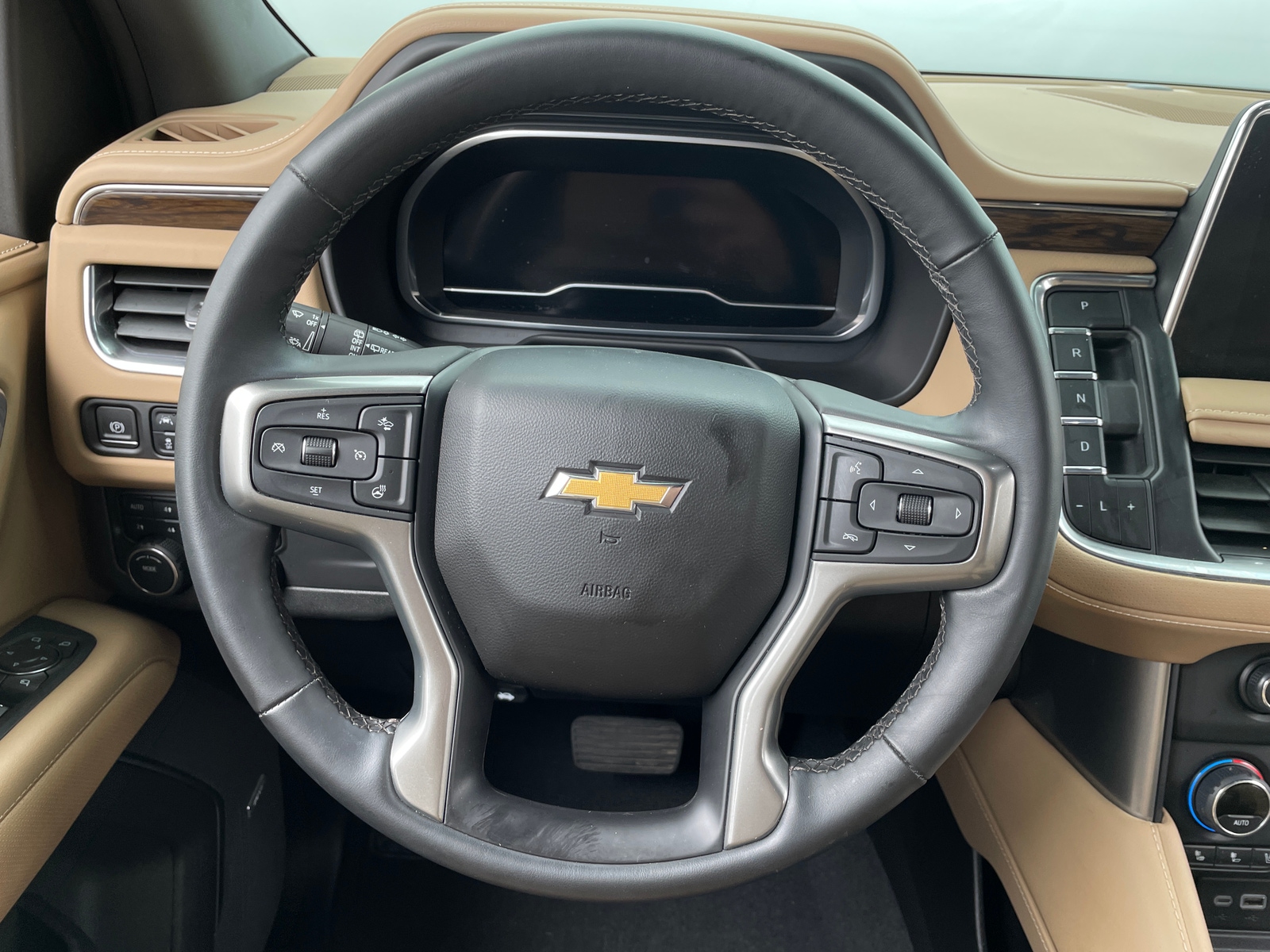 Thumbnail: 2023 Chevrolet Tahoe - 4