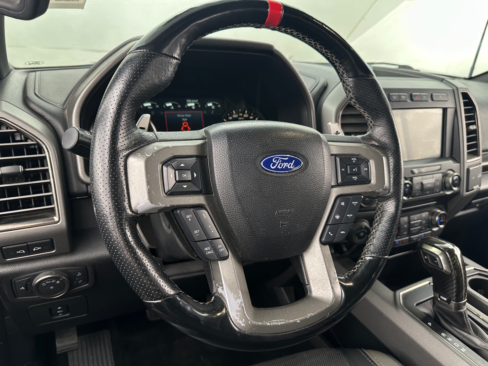 Thumbnail: 2018 Ford Econoline - 4