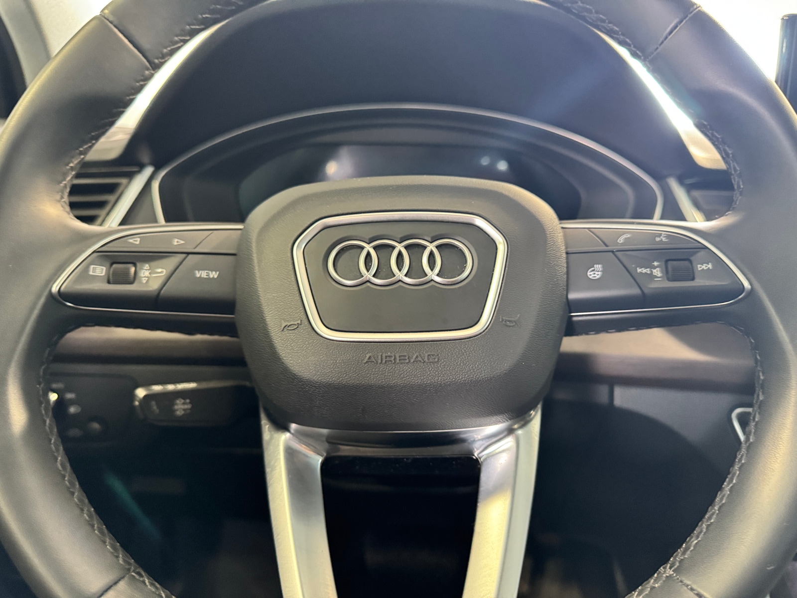 Thumbnail: 2022 Audi Q5 - 4