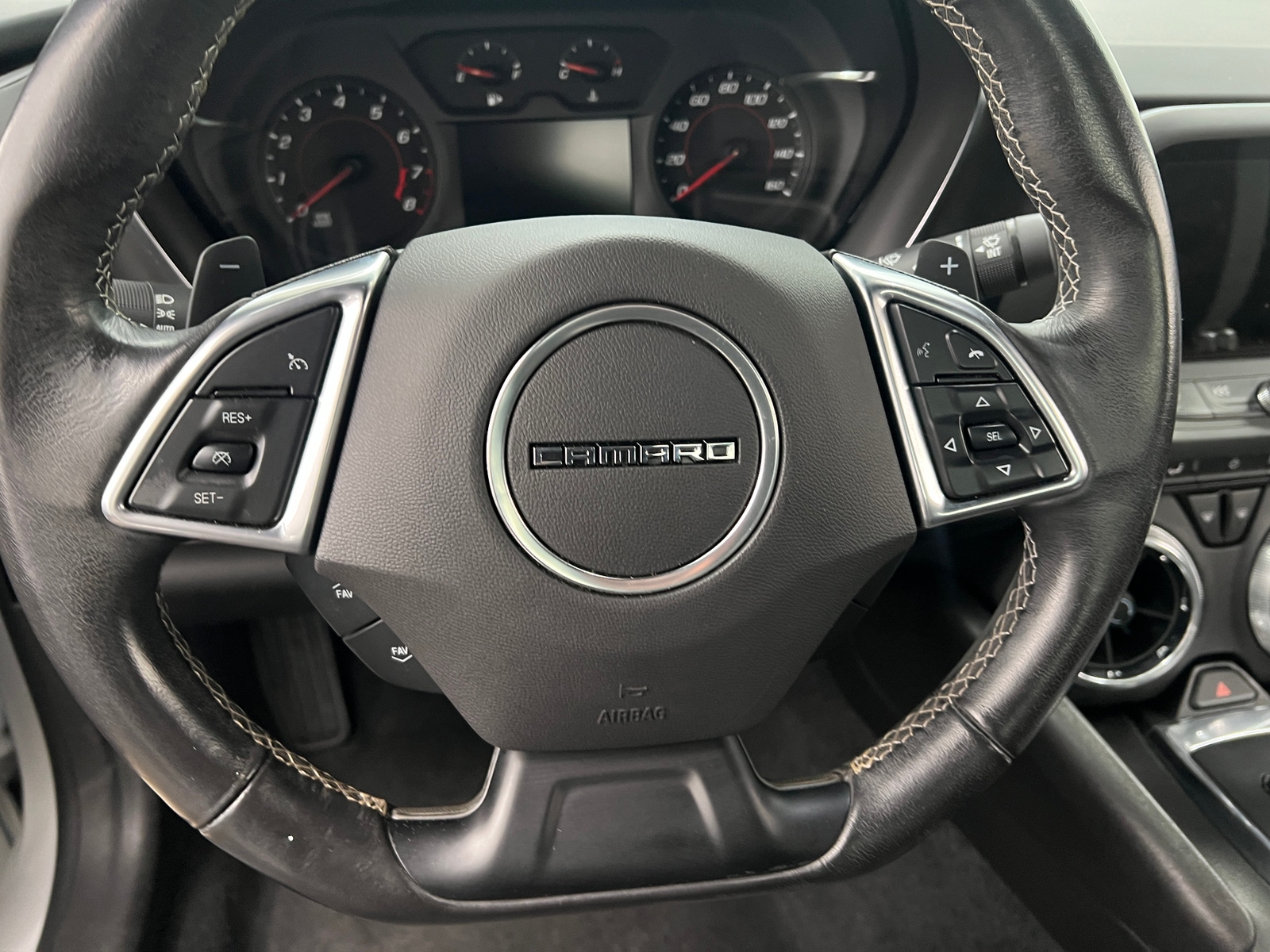 Thumbnail: 2018 Chevrolet Camaro - 5