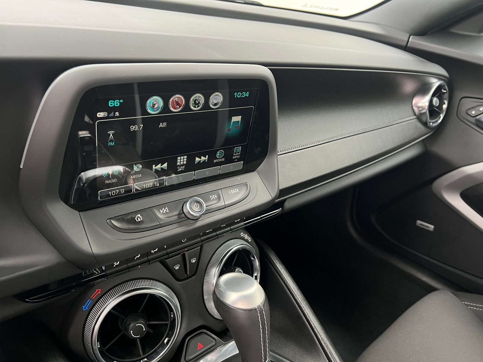 Thumbnail: 2018 Chevrolet Camaro - 4