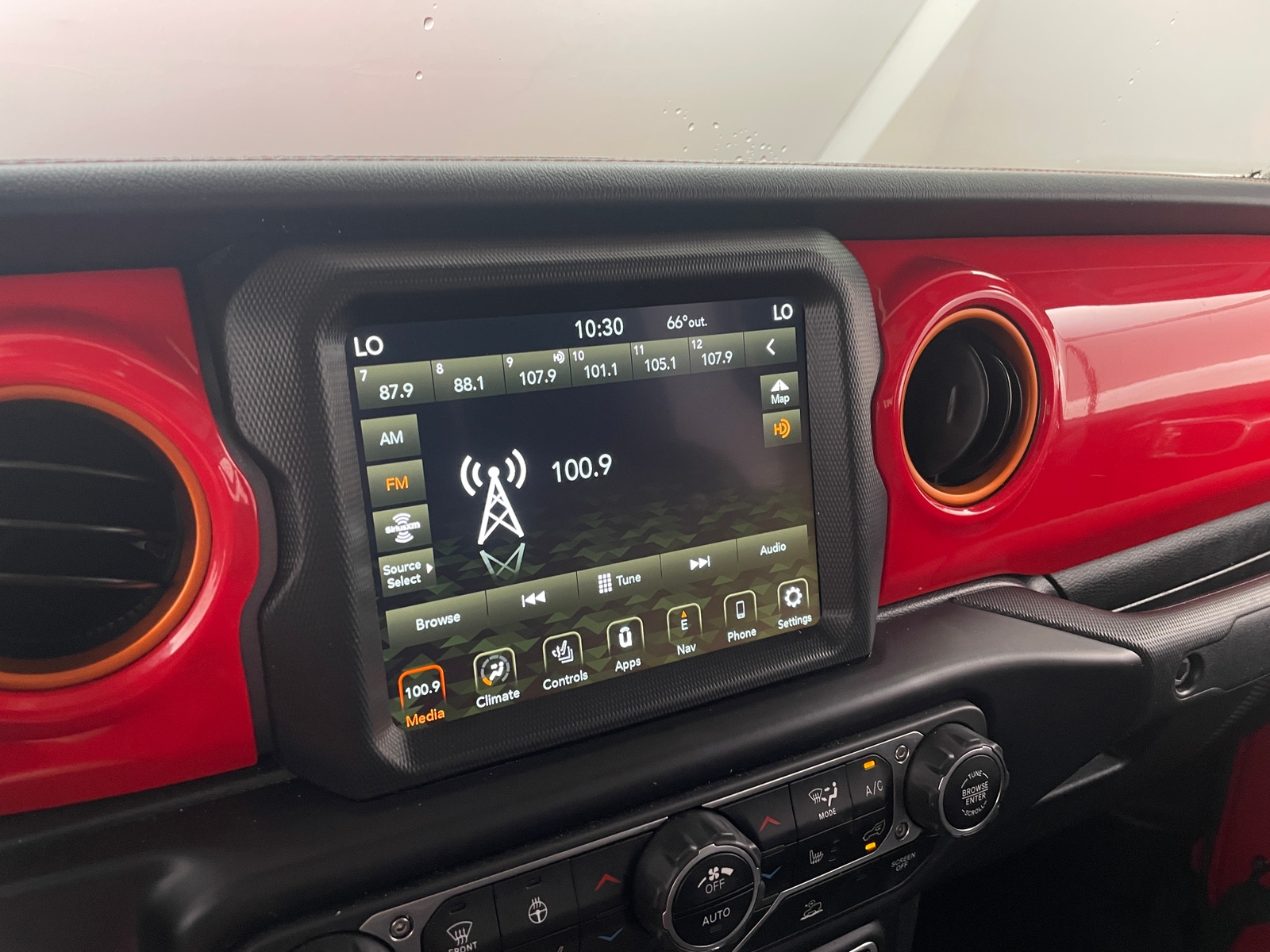 Thumbnail: 2022 Jeep Gladiator - 4