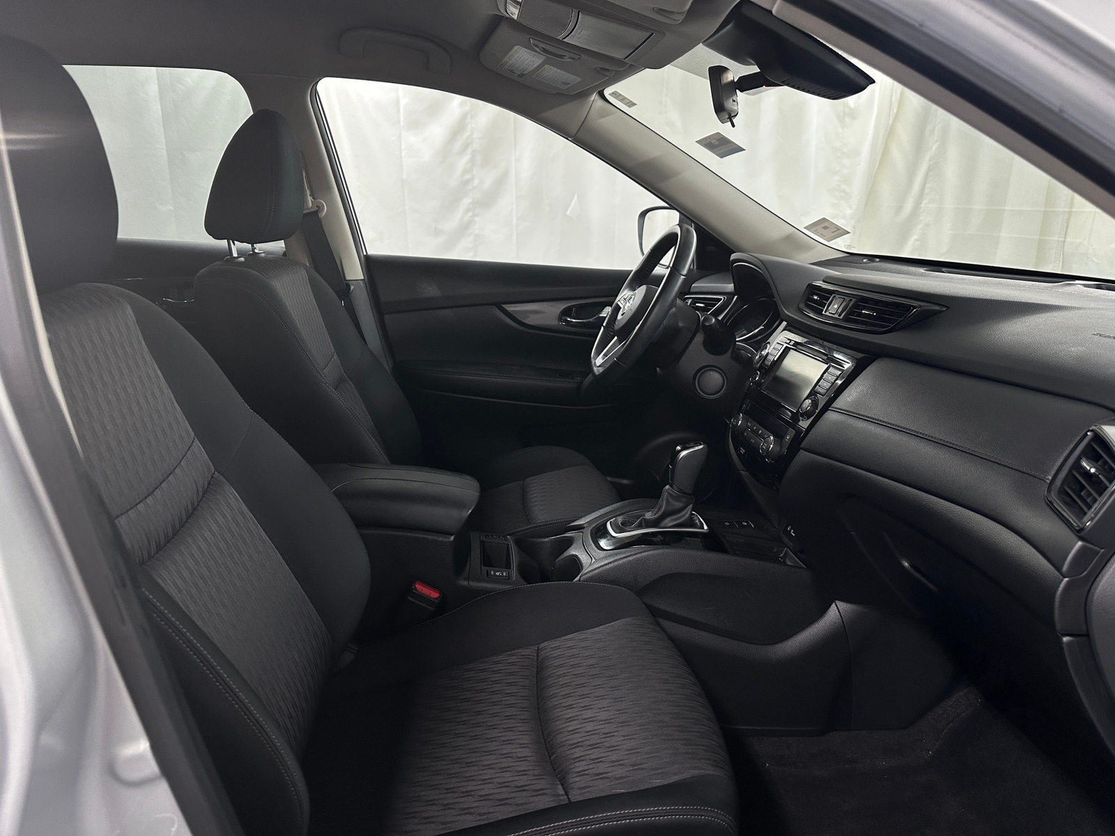 Thumbnail: 2019 Nissan Rogue - 2