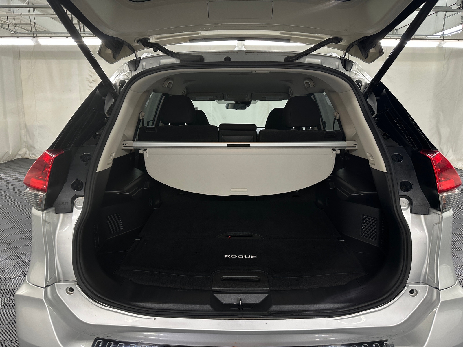 Thumbnail: 2019 Nissan Rogue - 7