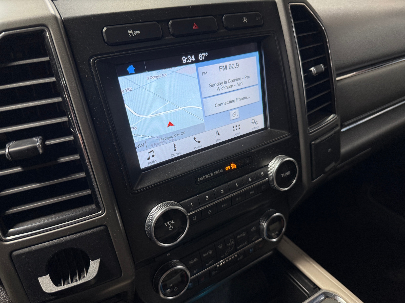 Thumbnail: 2018 Ford Expedition - 3