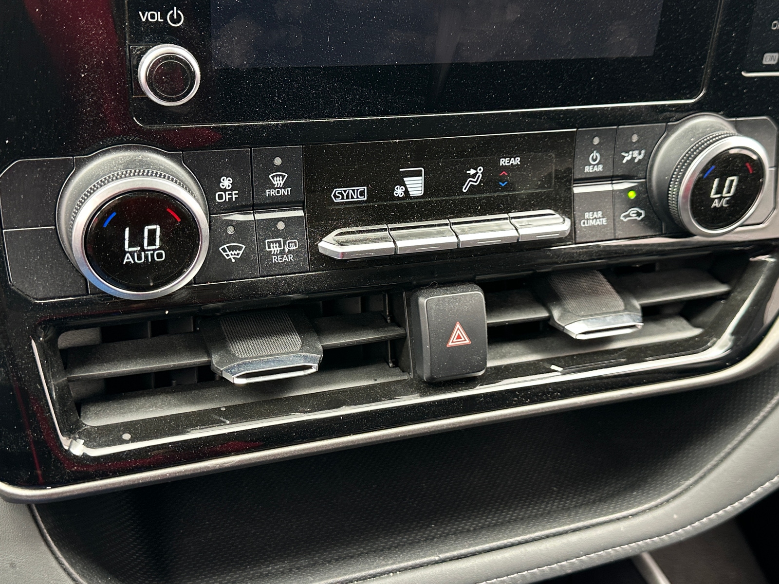 Thumbnail: 2024 Toyota Highlander - 4
