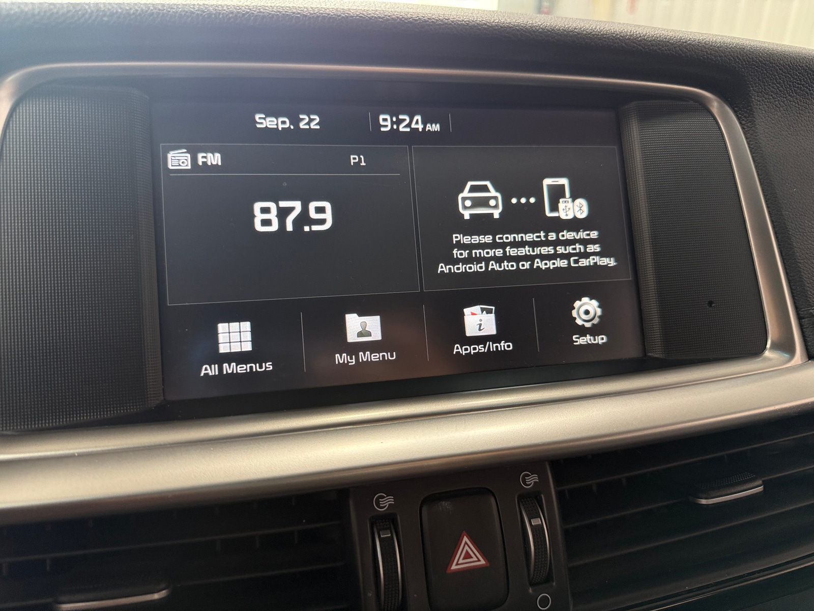 Thumbnail: 2019 Kia Optima - 4