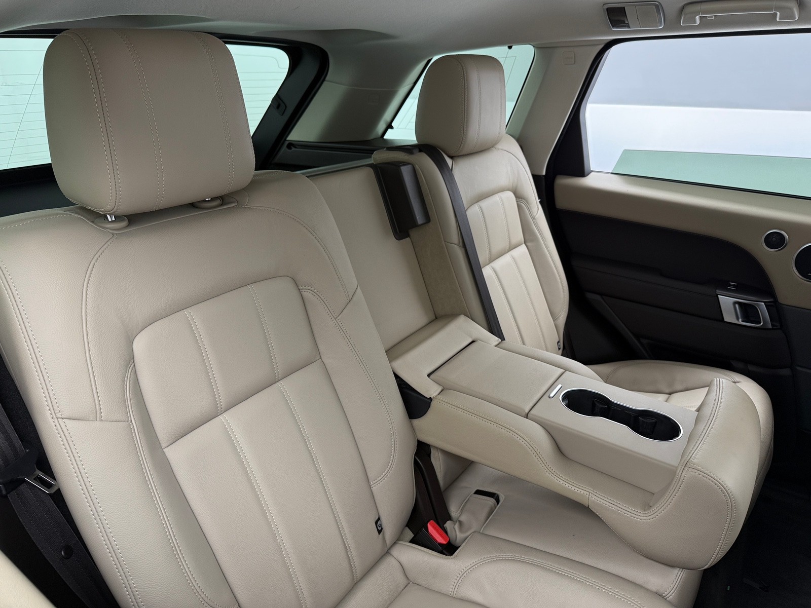 Thumbnail: 2021 Land Rover Range Rover Sport - 5