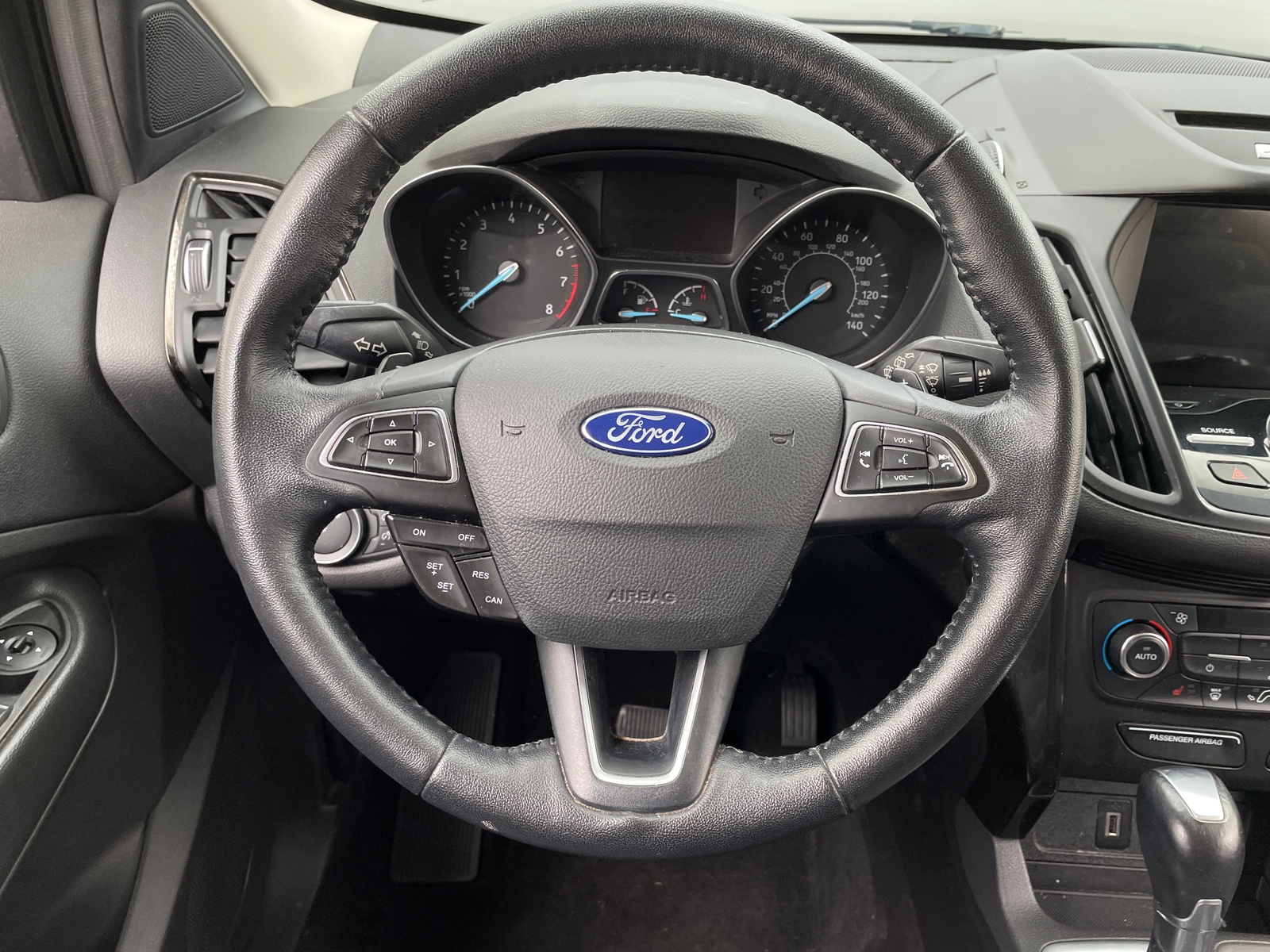 Thumbnail: 2017 Ford Escape - 4