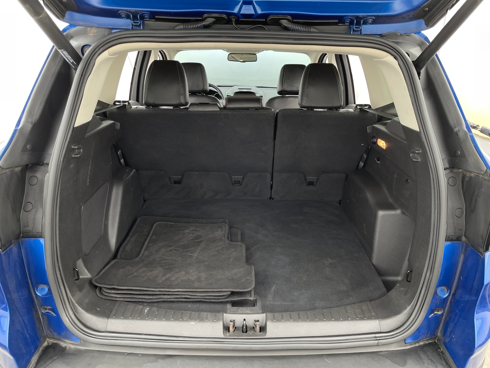 Thumbnail: 2017 Ford Escape - 6