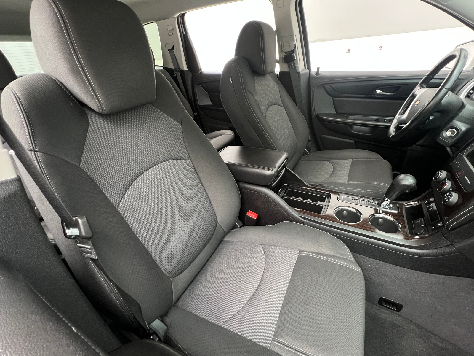 Thumbnail: 2016 Chevrolet Traverse - 2