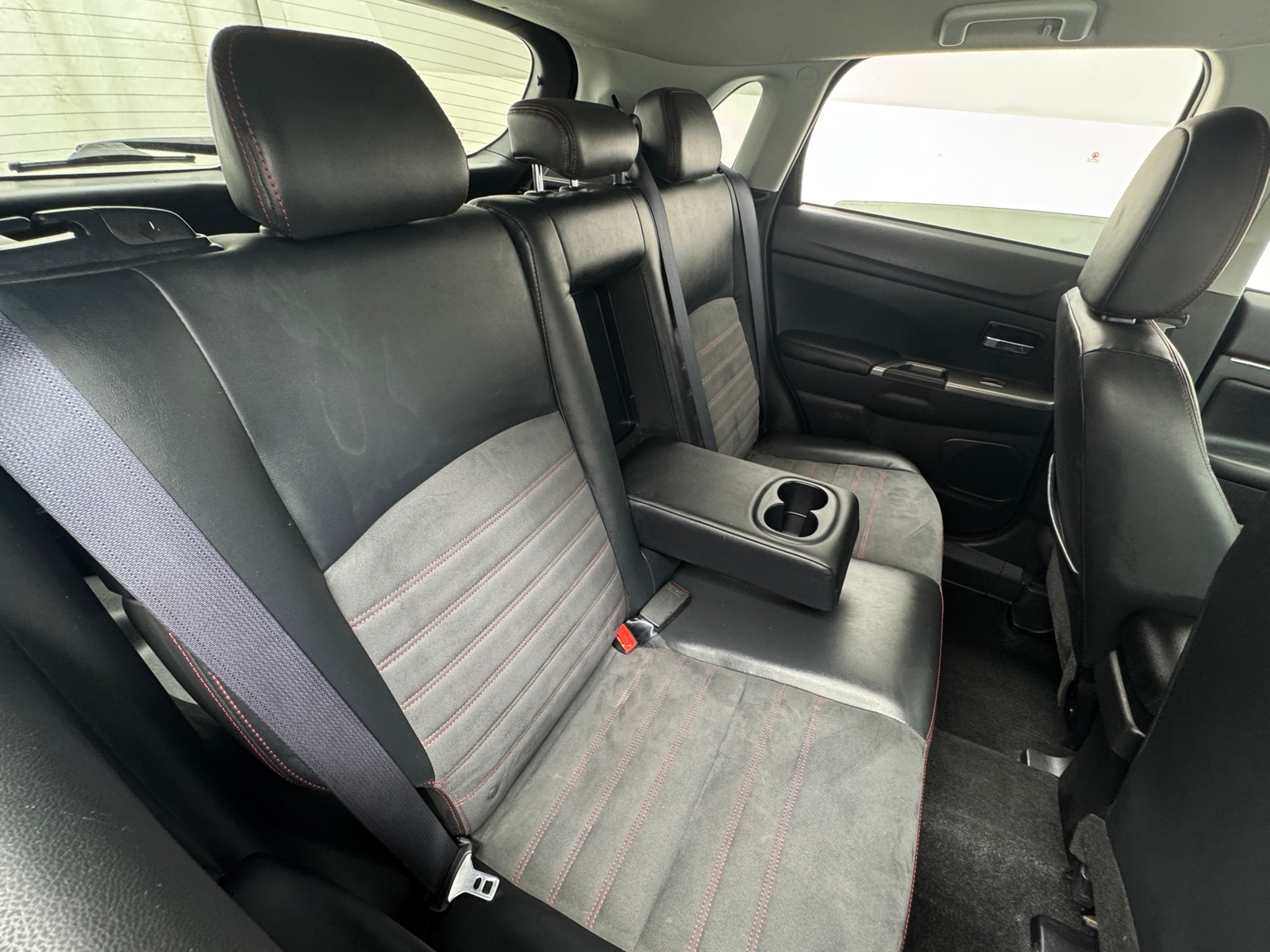 Thumbnail: 2018 Mitsubishi Outlander Sport - 6