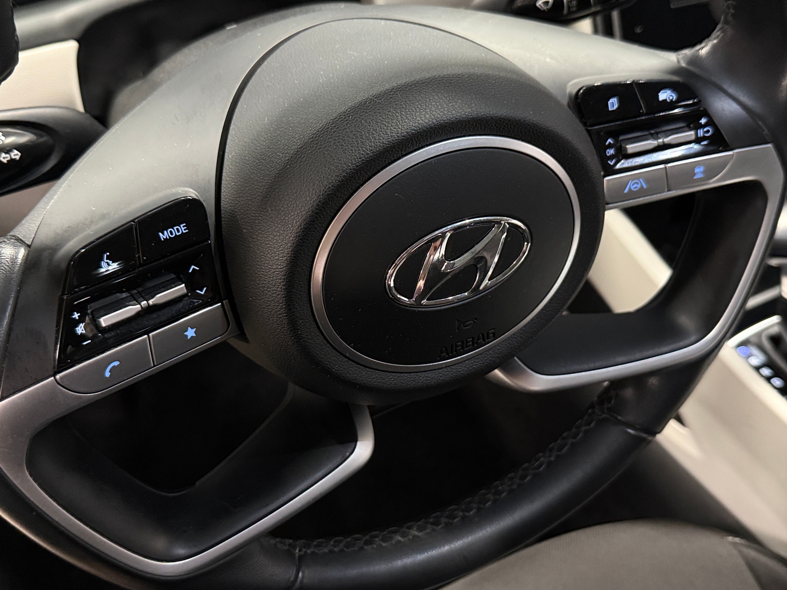 Thumbnail: 2022 Hyundai Tucson - 5