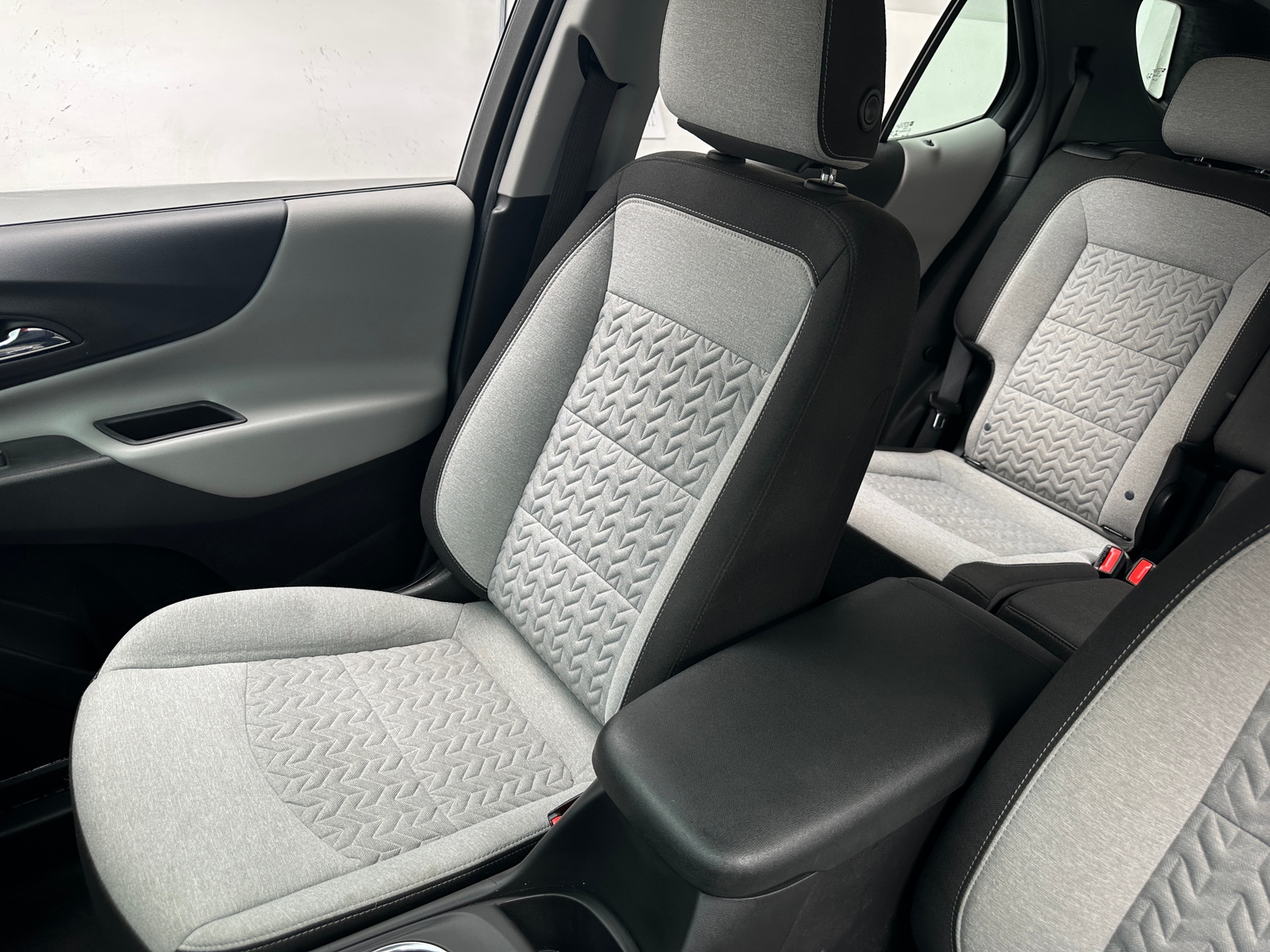 Thumbnail: 2022 Chevrolet Equinox - 2