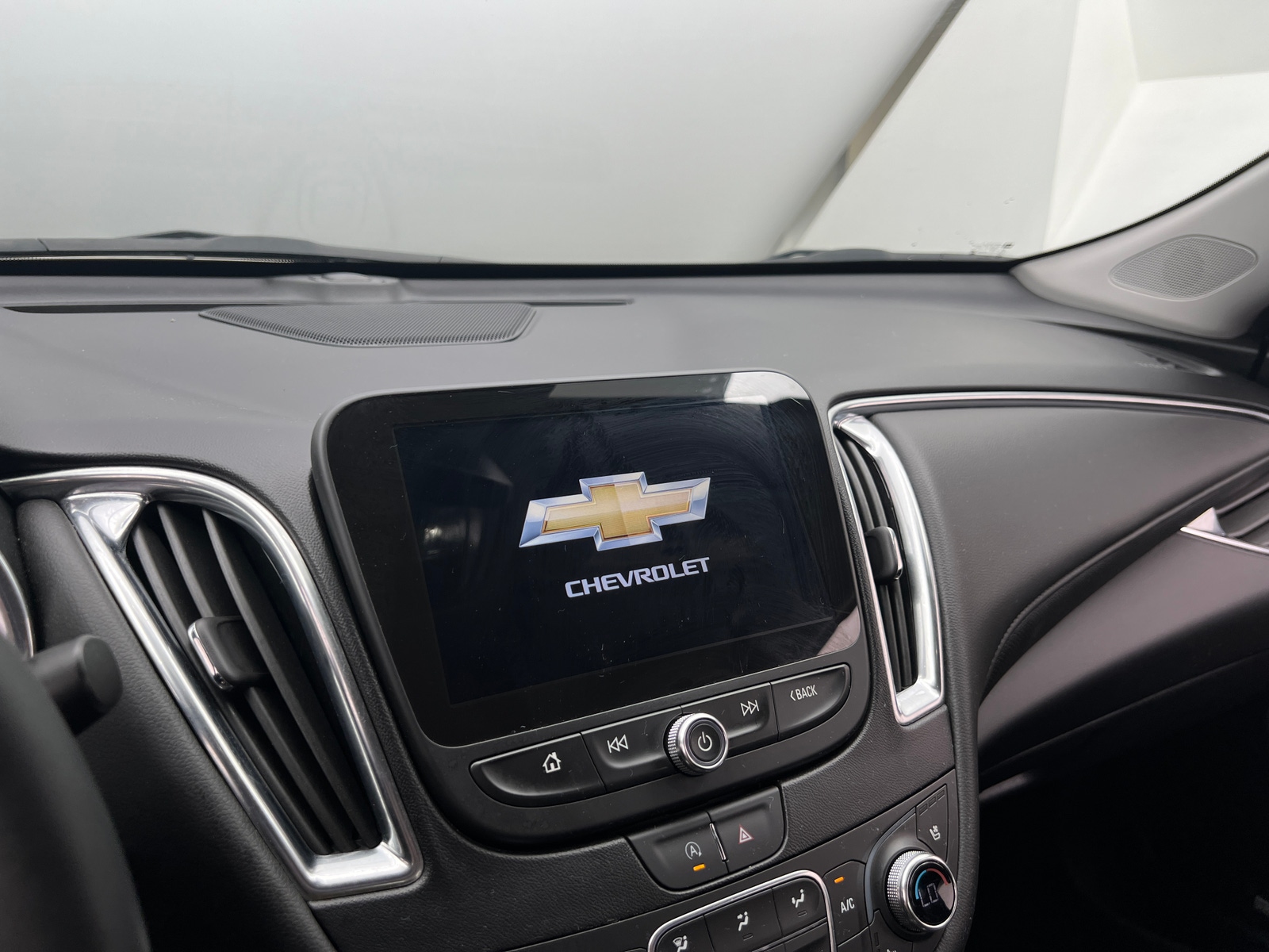 Thumbnail: 2024 Chevrolet Malibu - 4