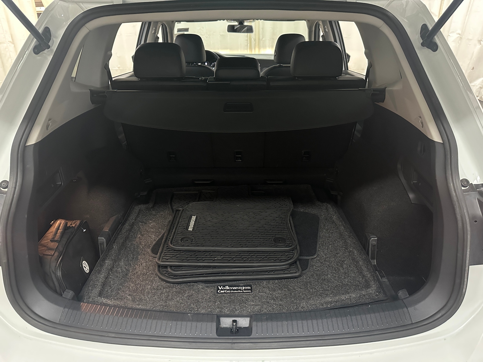 Thumbnail: 2018 Volkswagen Tiguan - 6