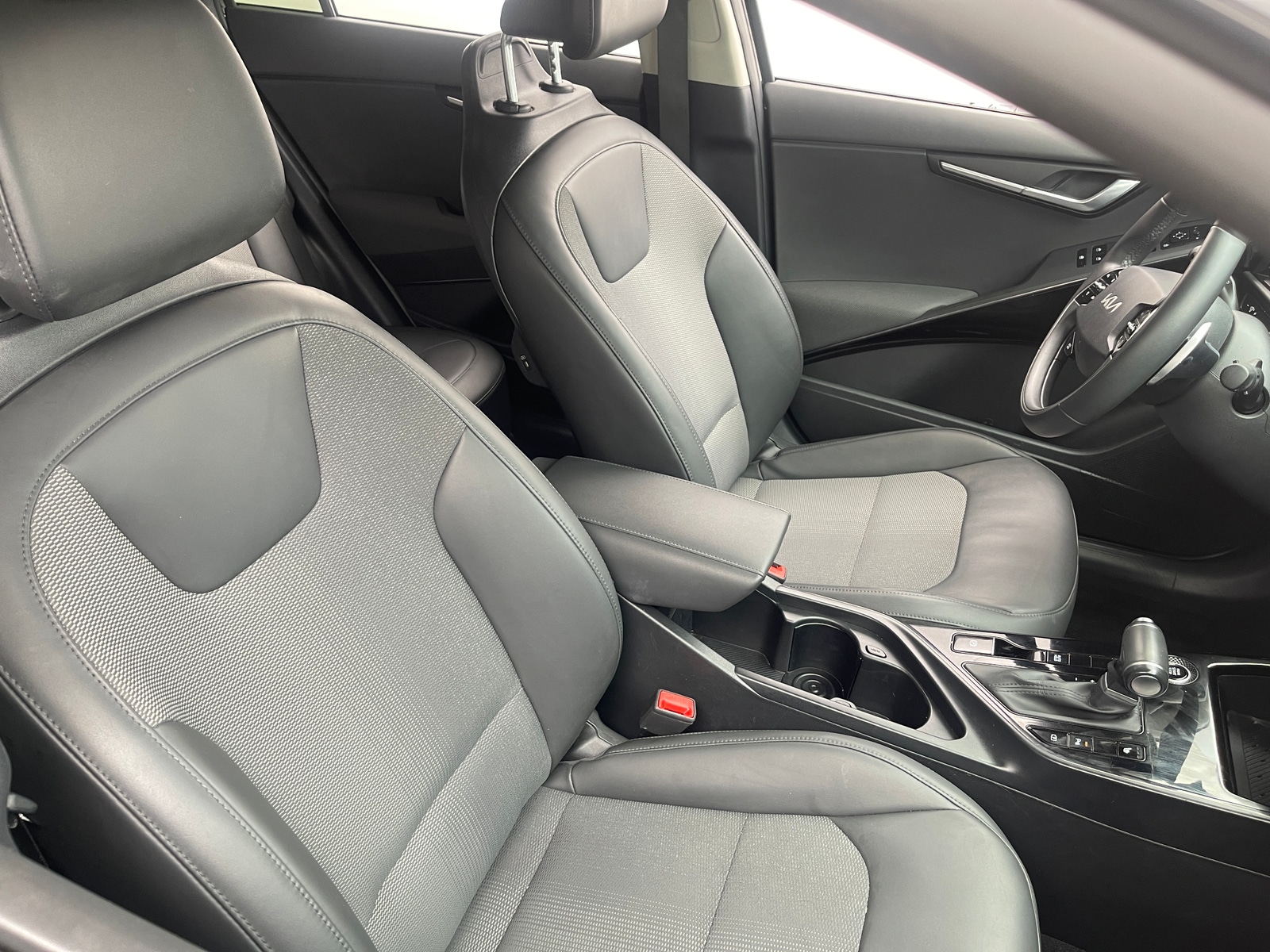 Thumbnail: 2024 Kia Niro - 2