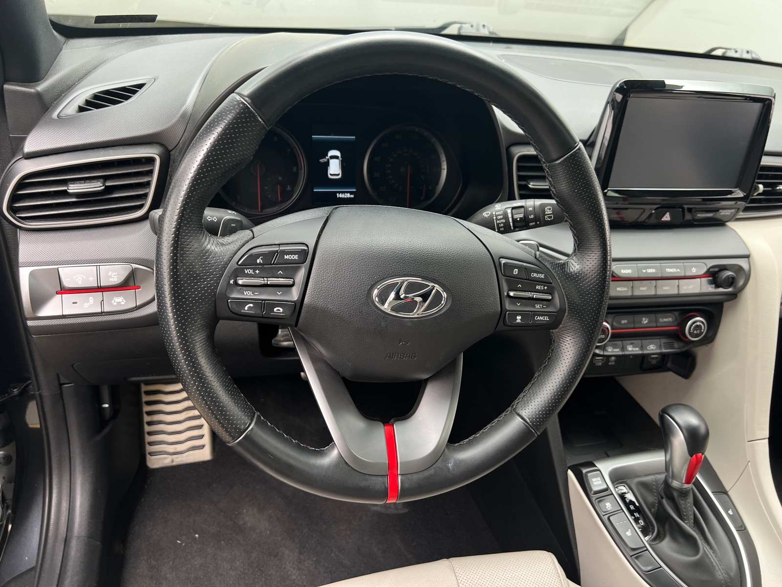 Thumbnail: 2019 Hyundai Veloster - 3