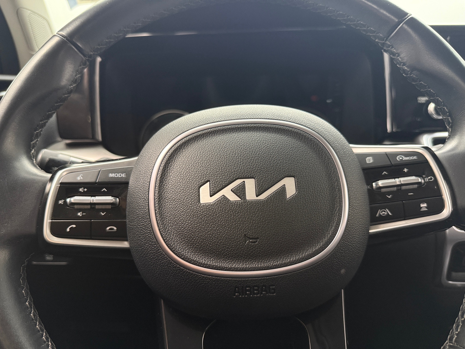 Thumbnail: 2024 Kia Sorento - 4