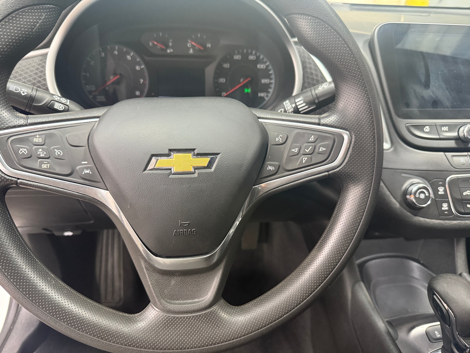 Thumbnail: 2023 Chevrolet Malibu - 5