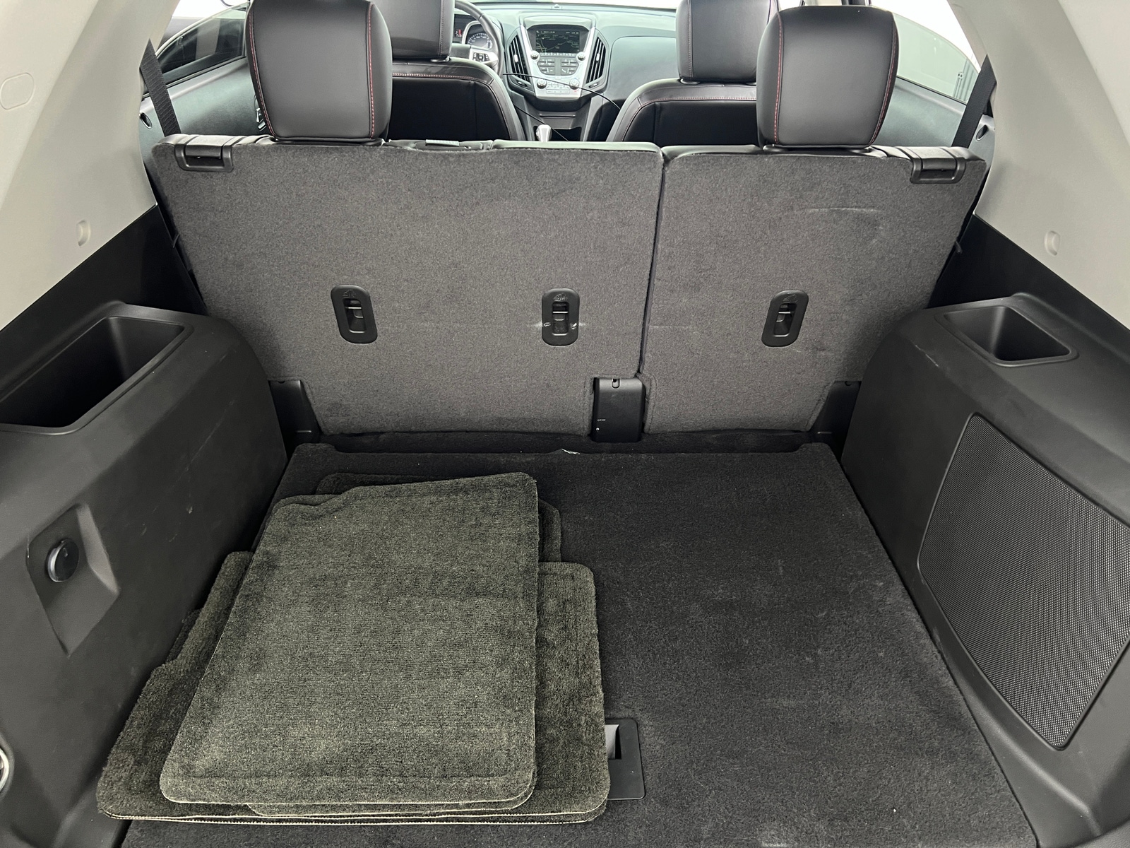 Thumbnail: 2015 Chevrolet Equinox - 6