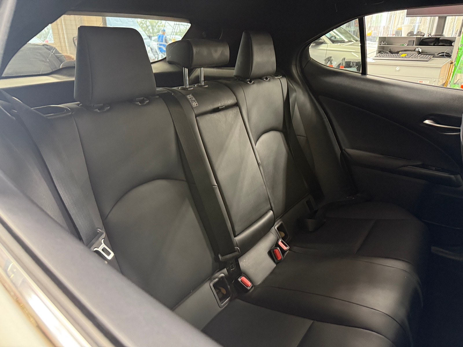 Thumbnail: 2020 Lexus UX - 5