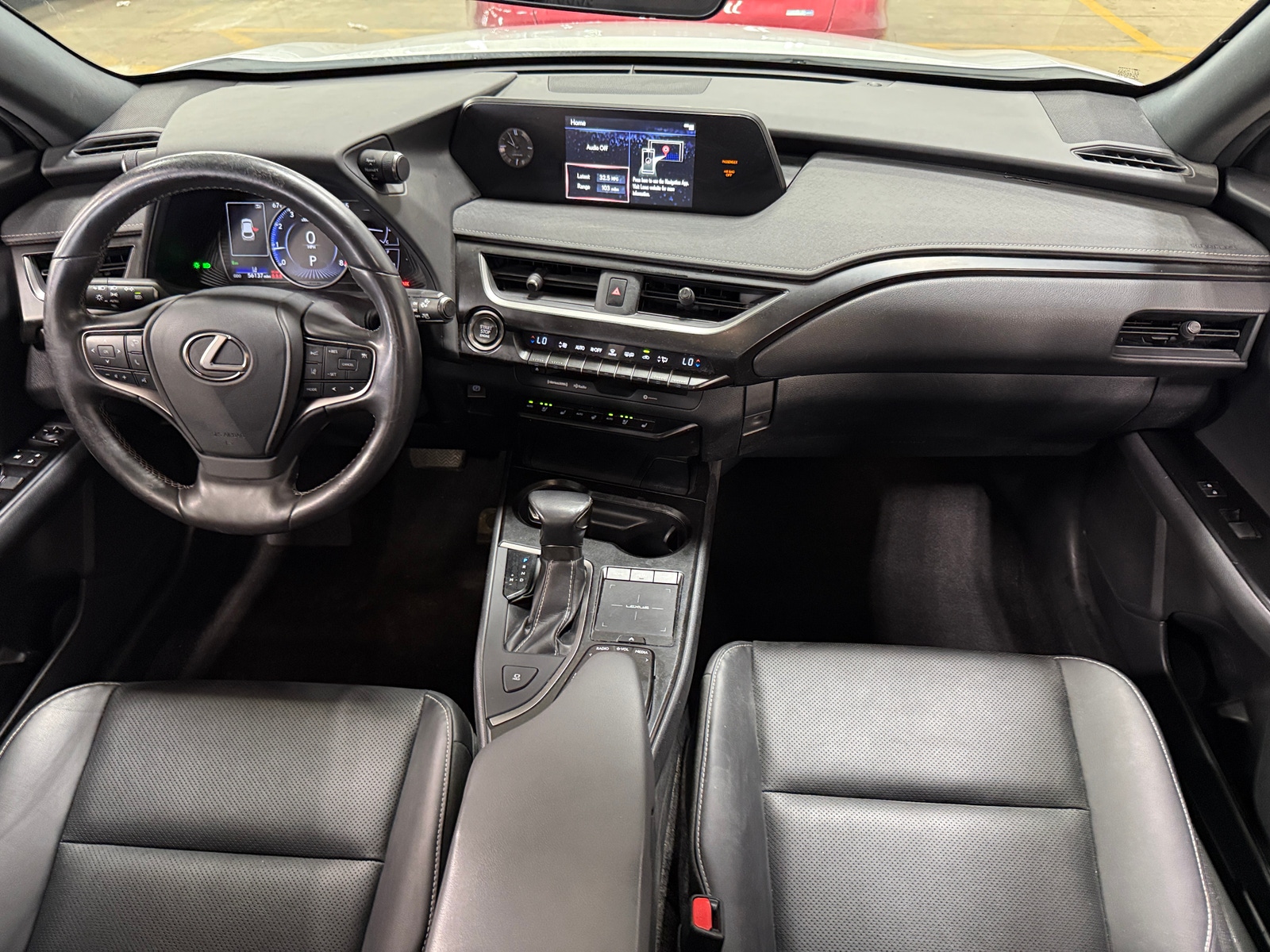 Thumbnail: 2020 Lexus UX - 2