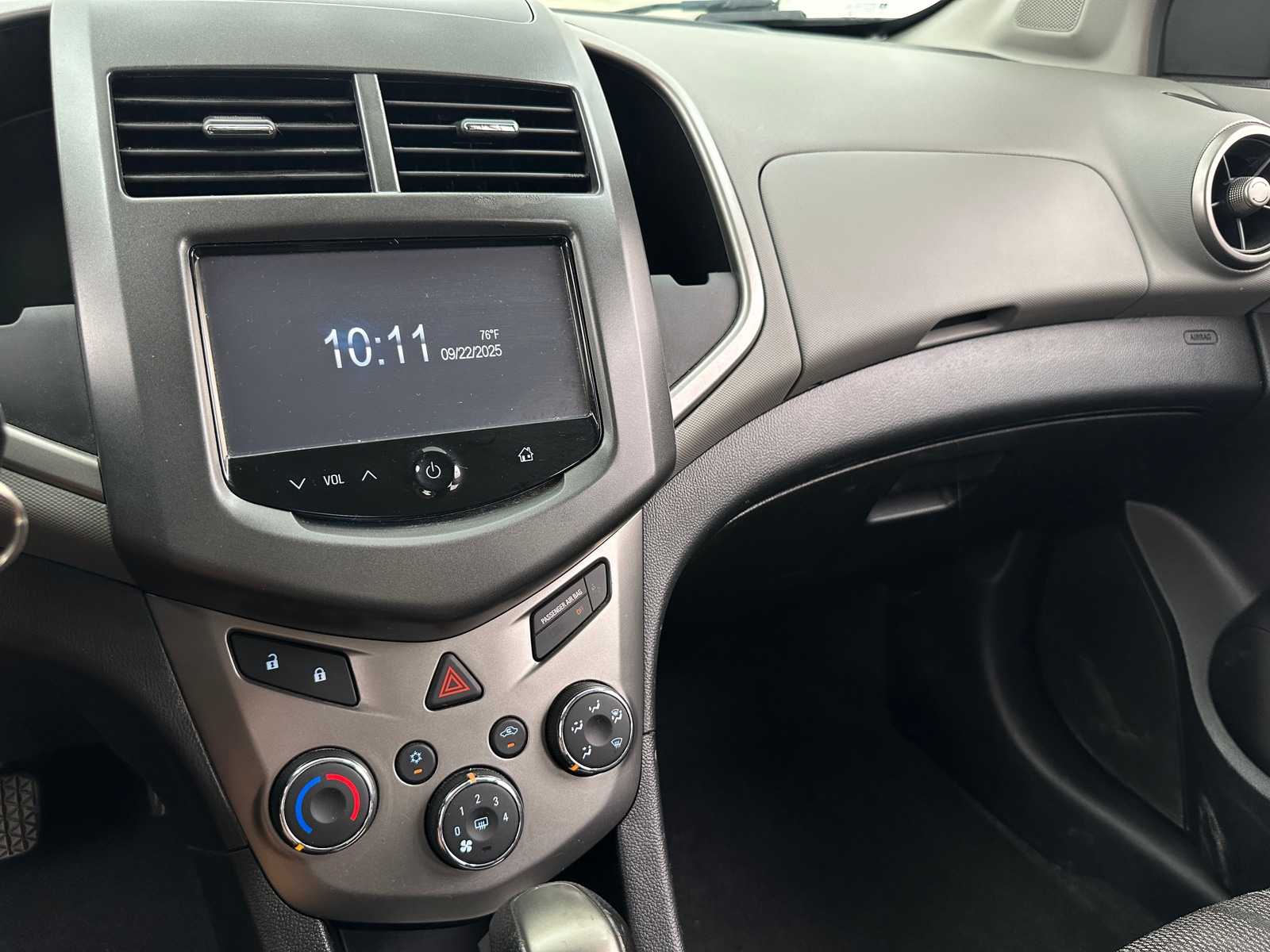 Thumbnail: 2016 Chevrolet Sonic - 4