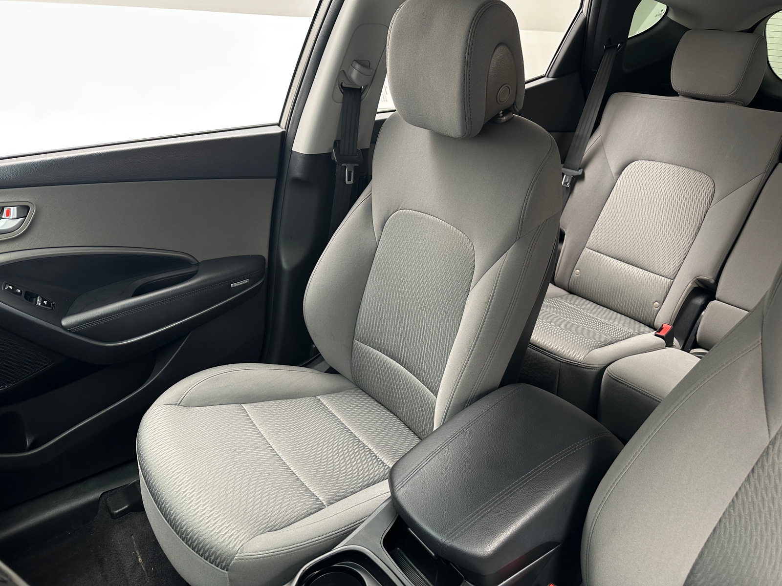 Thumbnail: 2017 Hyundai Santa Fe - 2