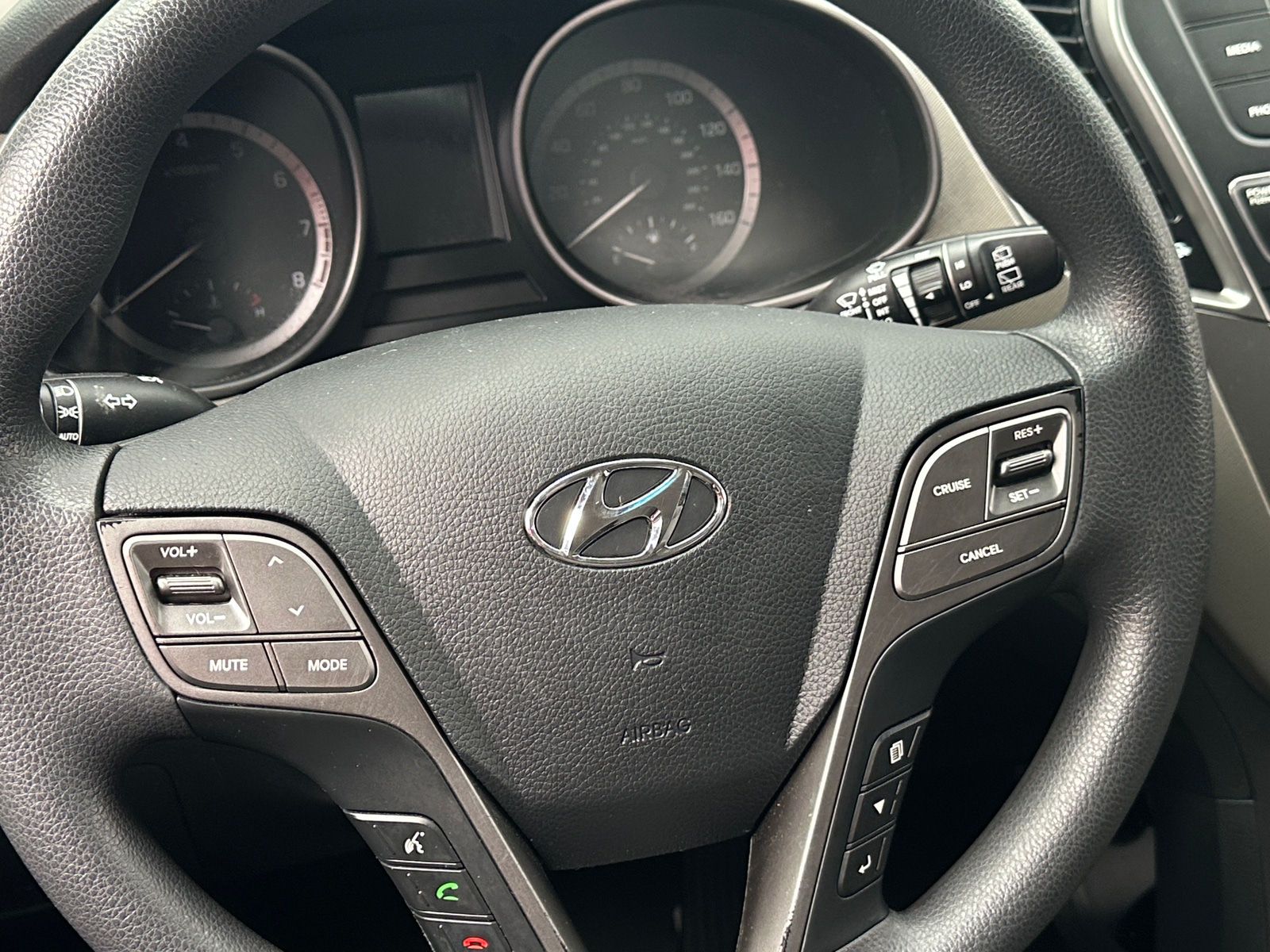 Thumbnail: 2017 Hyundai Santa Fe - 5