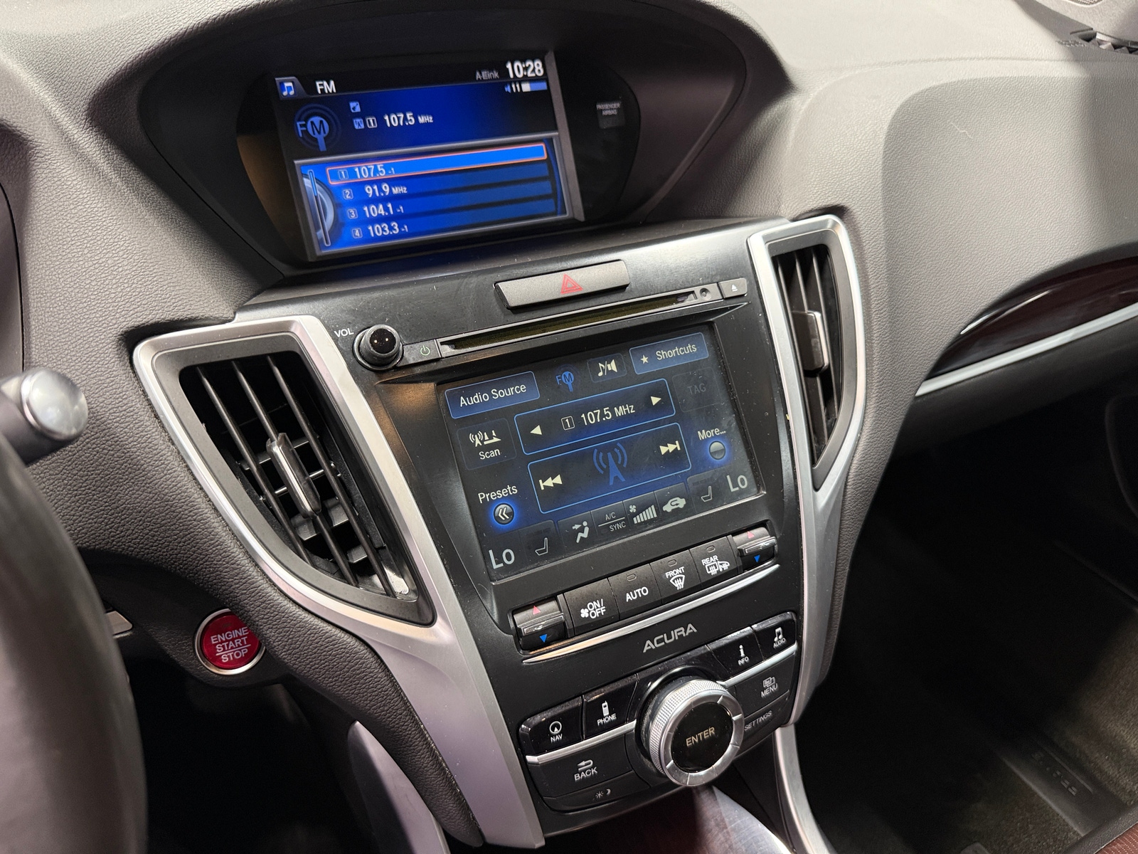 Thumbnail: 2015 Acura TLX - 3