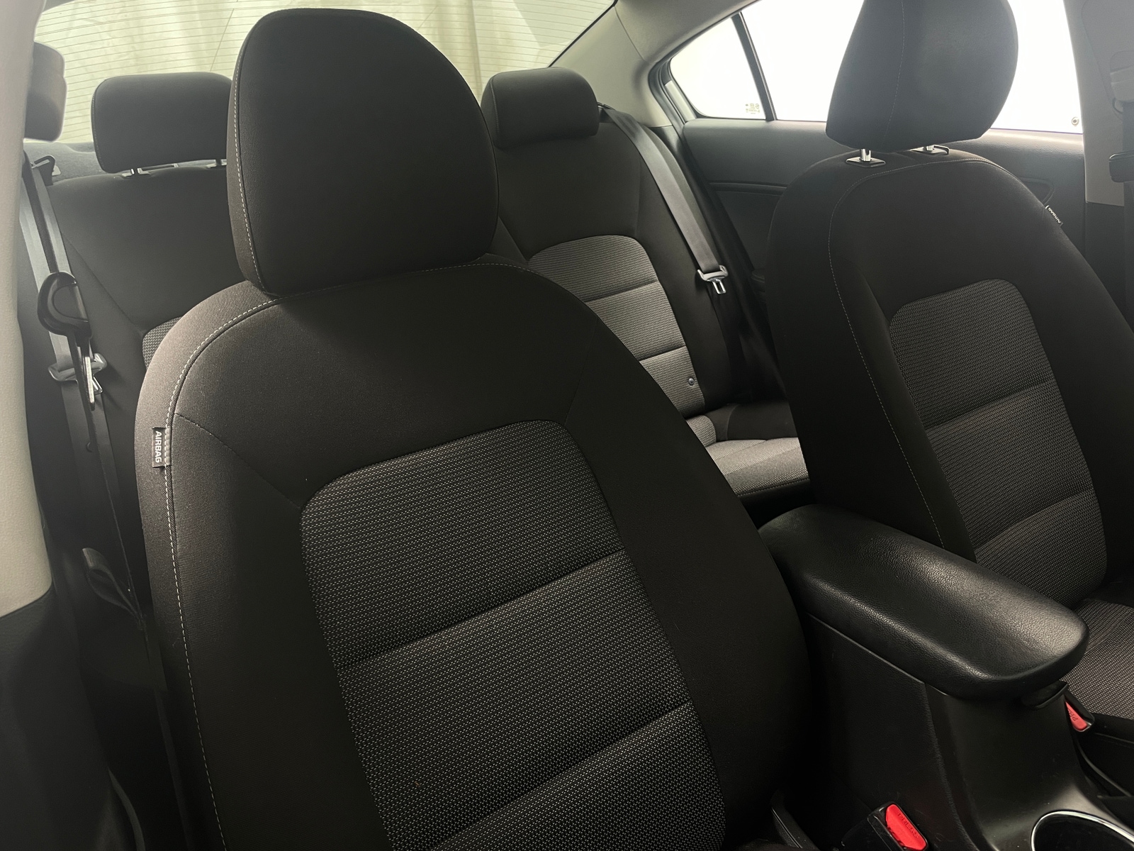 Thumbnail: 2017 Kia Forte - 2