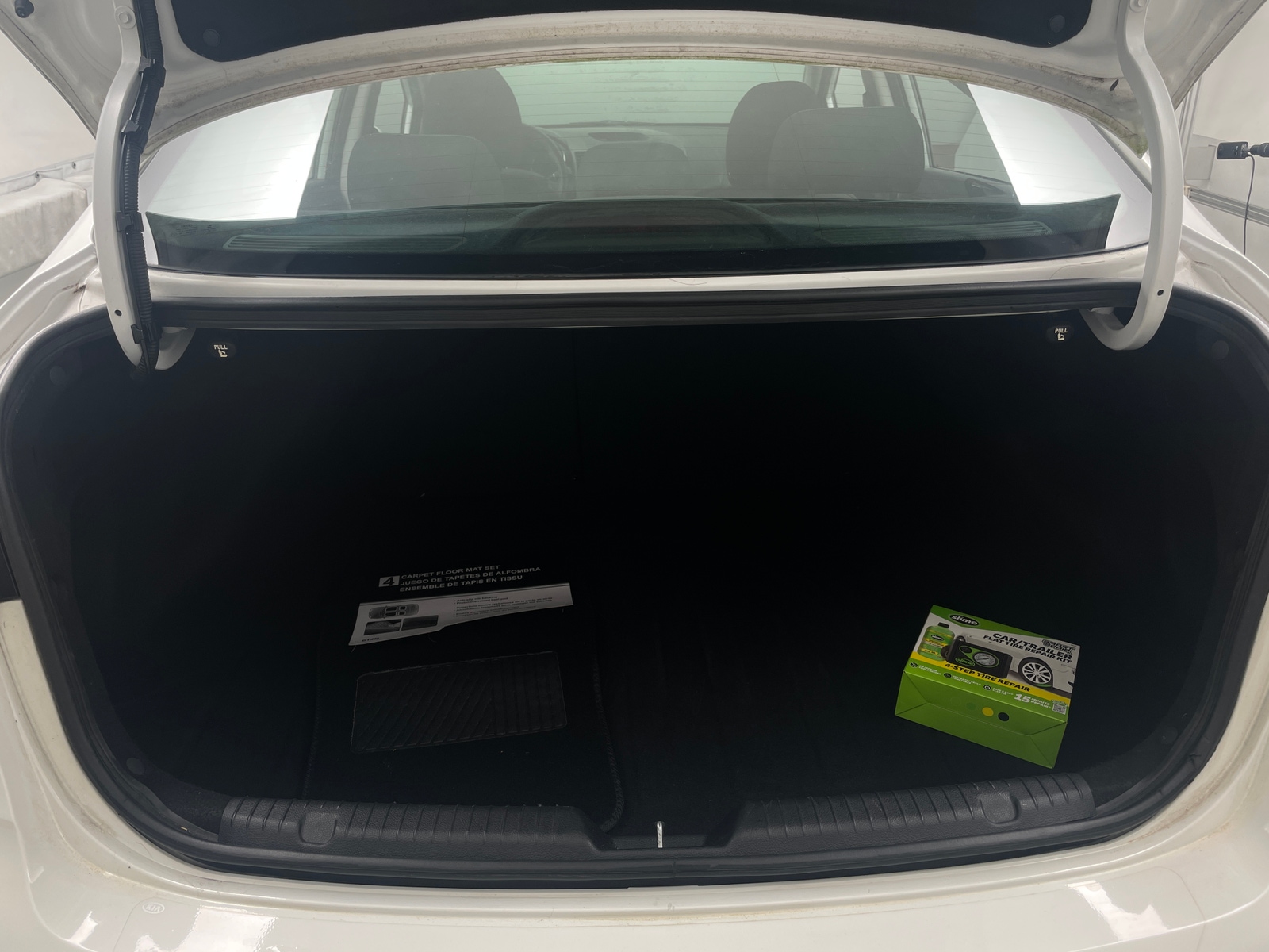 Thumbnail: 2017 Kia Forte - 7