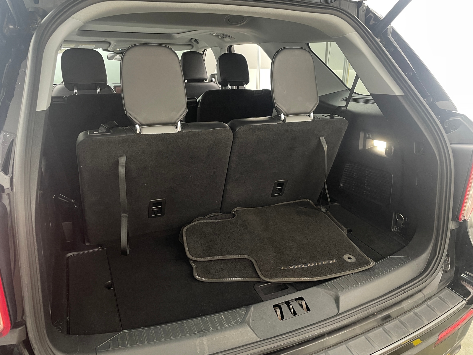 Thumbnail: 2021 Ford Explorer - 7