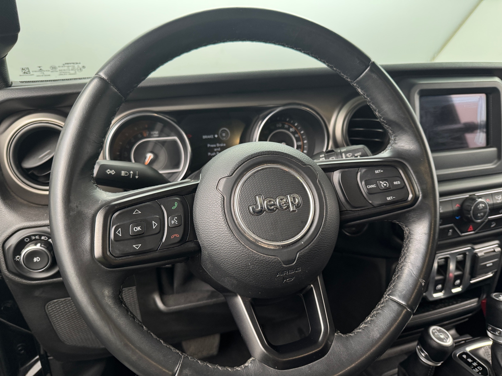 Thumbnail: 2019 Jeep Wrangler - 5