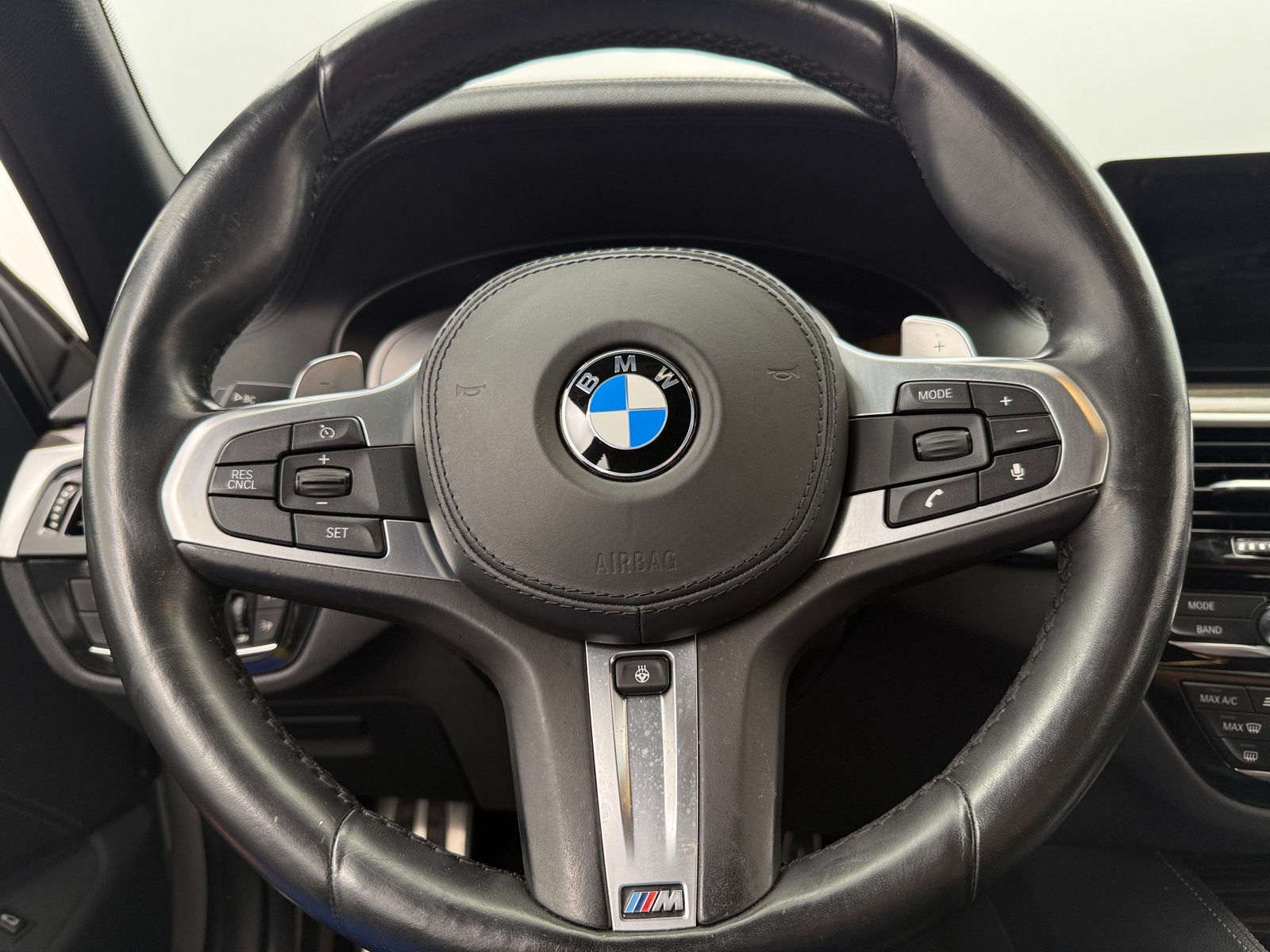 Thumbnail: 2017 BMW 5 Series - 4